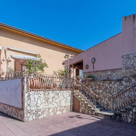 Semesterbostad Casa San Nicola Mare